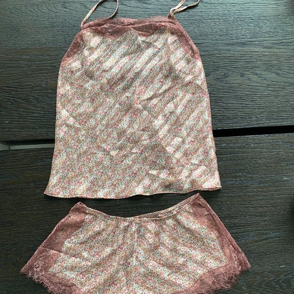 Victoria's Secret Intimates 2-Piece Lace Floral Sleep Set - Picture 1 of 3